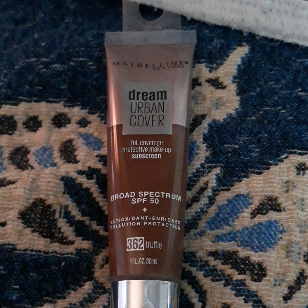 Loreal makeup - Picture 6 of 6